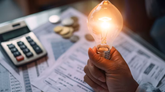 La electricidad se desploma por la tarde y alcanza su máximo este sábado a las 21:00