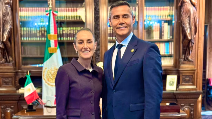 Sheinbaum respalda a Carlos Ulloa mientras crecen las preguntas por sus compras inmobiliarias
