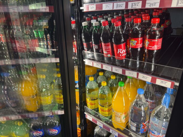 El Paquete Económico de 2027 perfila ajustes al IEPS de refrescos y alcohol